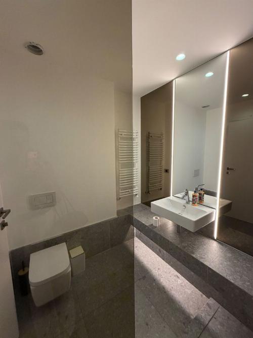 VAT is not applied! Ground floor apartment with 2 rooms! Metro access 11