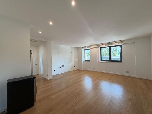 VAT is not applied! Ground floor apartment with 2 rooms! Metro access 3