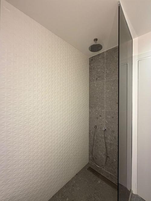 VAT is not applied! Ground floor apartment with 2 rooms! Metro access 10