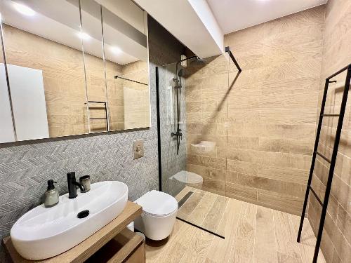 Bloc boutique/ parcare subterană 12