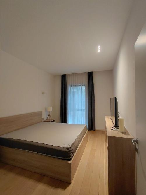 Bloc boutique / Acces imediat în parc 8