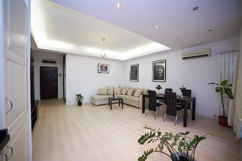 2 room apartment in North Area Lake View Herastrau complex 9