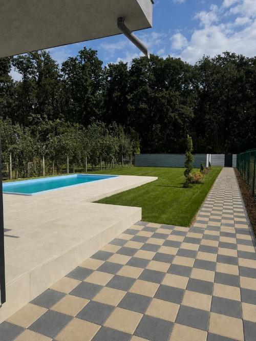 VILA NOUA CU PISCINA SI DESCHIDERE LA PADURE-GHERMANESTI, SNAGOV 1