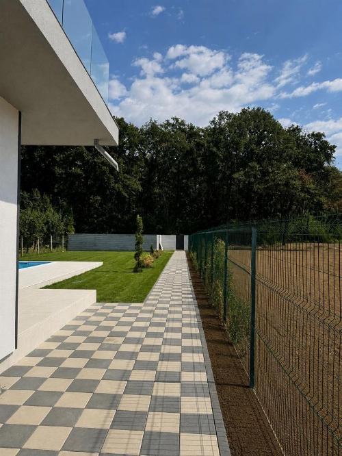 VILA NOUA CU PISCINA SI DESCHIDERE LA PADURE-GHERMANESTI, SNAGOV 4