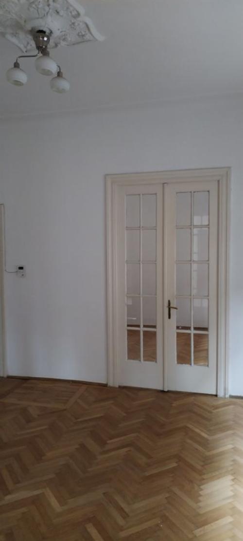 Vilă 5 camere de vânzare | Floreasca | Curte proprie 4