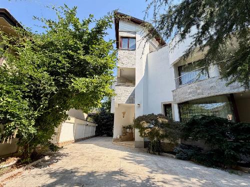 Vila de vanzare in Erou Iancu Nicolae / Teren generos 1