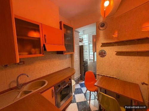 Apartament cu 2 camere, 2 bai, în zona Strada Sfintii Voievozi 9