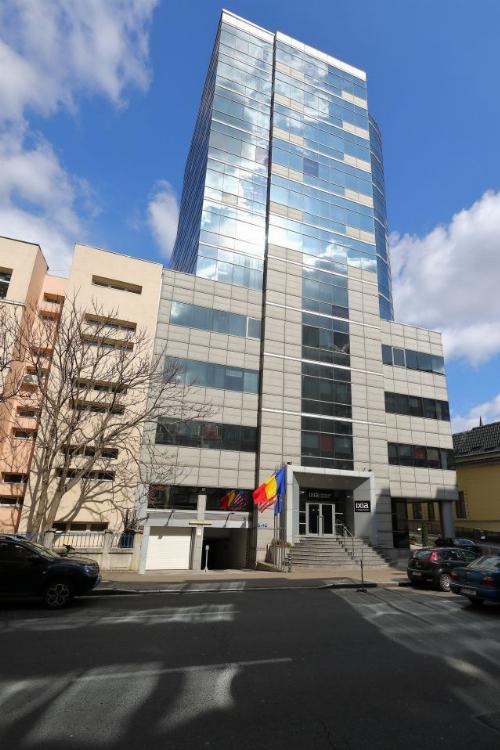 V. Goldenberg Co Building 7