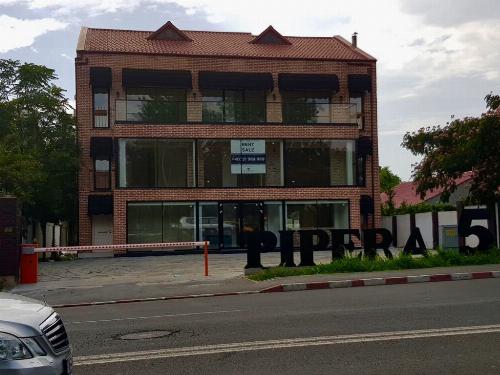 350sq.m Office Space for rent, Sud area